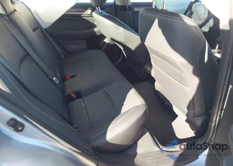 2018 Subaru Legacy 2.5I Limited z USA, uszkodzony, nr VIN 4S3BNAN61J3016754